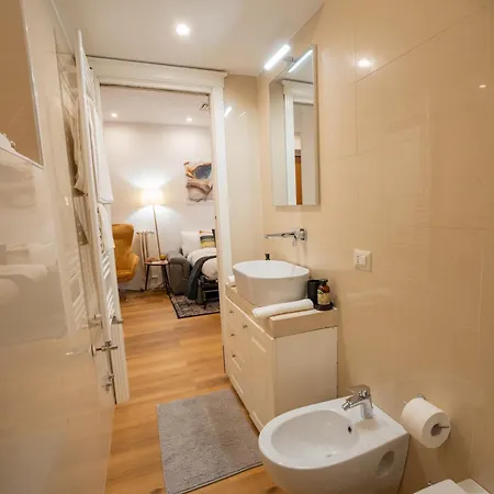 Valenziani Luxury 3Br Apartment In Central Rome 로마
