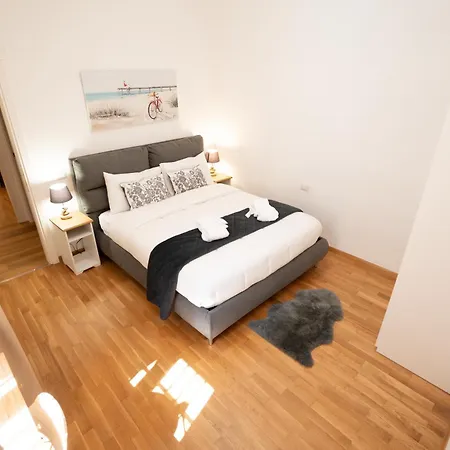 Valenziani Luxury 3Br Apartment In Central Rome 아파트 *